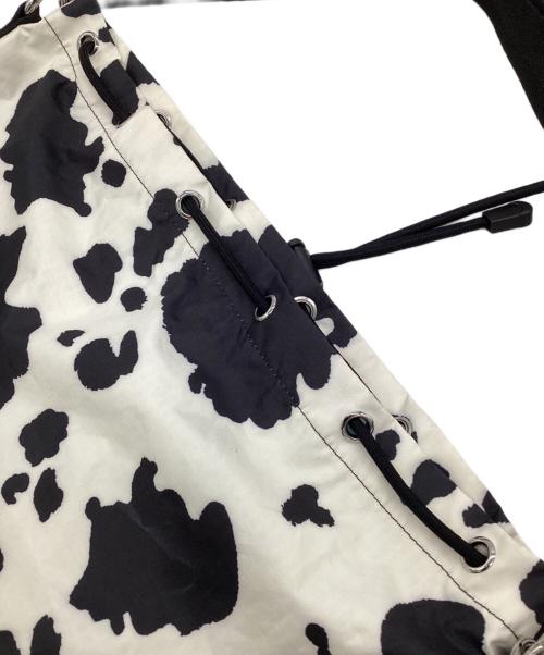 LeSportsac（レスポートサック）LeSportsac (レスポートサック) 巾着ショルダーバッグ ブラック×ホワイトの古着・服飾アイテム