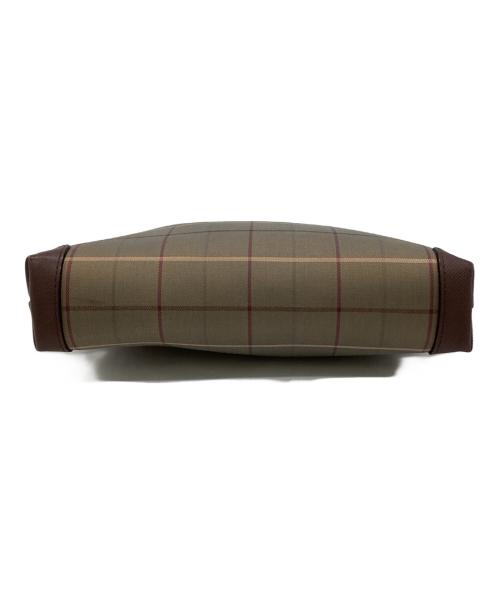 Burberry's（バーバリー）Burberry's (バーバリー) クラッチバッグの古着・服飾アイテム