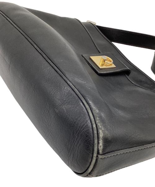CELINE（セリーヌ）CELINE (セリーヌ) ショルダーバッグ ブラックの古着・服飾アイテム