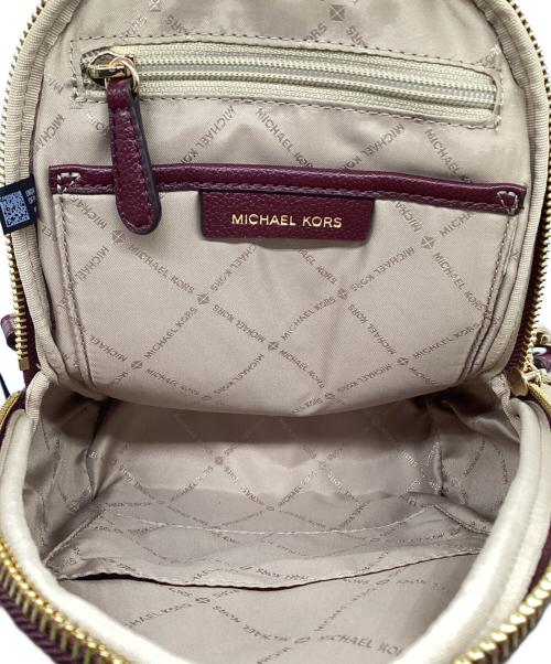 MICHAEL KORS（マイケル・コース）MICHAEL KORS (マイケル・コース) ERIN SM CONV BACKPACK（エリン スモール コンパーチブル バックパック） ブラウン×レッドの古着・服飾アイテム
