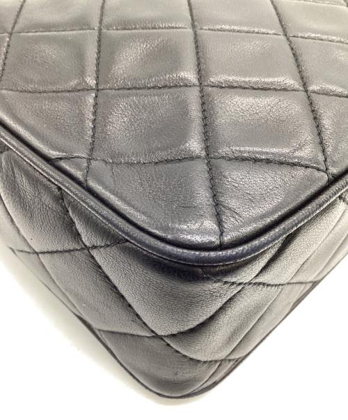 CHANEL（シャネル）CHANEL (シャネル) チェーンショルダーバッグ ブラックの古着・服飾アイテム