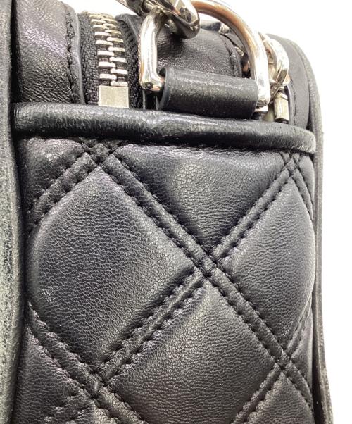 MARC JACOBS（マークジェイコブス）MARC JACOBS (マークジェイコブス) THE QUILTED SOFTSHOT 21（ザ キルテッド ソフトショット 21）ショルダーバッグ ブラックの古着・服飾アイテム