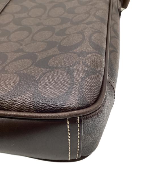 COACH（コーチ）COACH (コーチ) シグネチャー ショルダーバッグ ブラウンの古着・服飾アイテム
