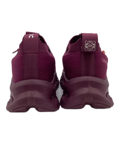 on（オン）on (オン) LOEWE (ロエベ) Women's Cloudtilt Cherry（ウィメンズ クラウドティルト チェリー） パープル サイズ:22㎝の古着・服飾アイテム