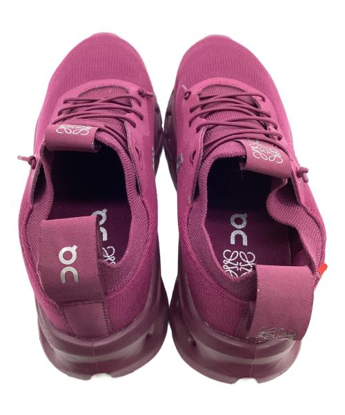 on（オン）on (オン) LOEWE (ロエベ) Women's Cloudtilt Cherry（ウィメンズ クラウドティルト チェリー） パープル サイズ:22㎝の古着・服飾アイテム
