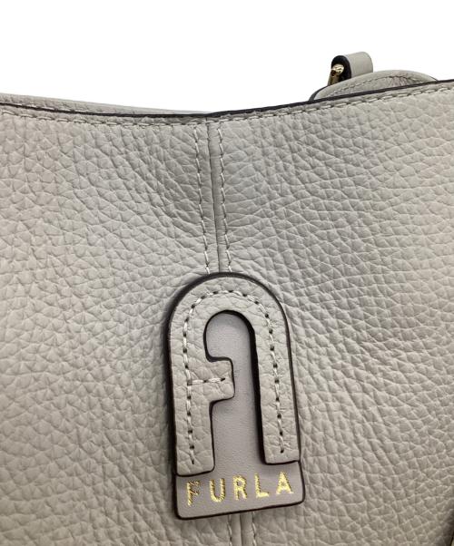 FURLA（フルラ）FURLA (フルラ) DAFNE S HOBO 2WAYバッグ アイボリーの古着・服飾アイテム