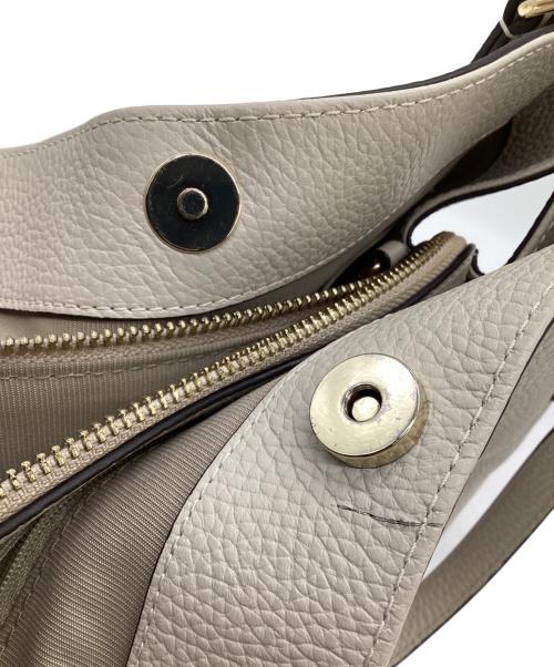 FURLA（フルラ）FURLA (フルラ) DAFNE S HOBO 2WAYバッグ アイボリーの古着・服飾アイテム