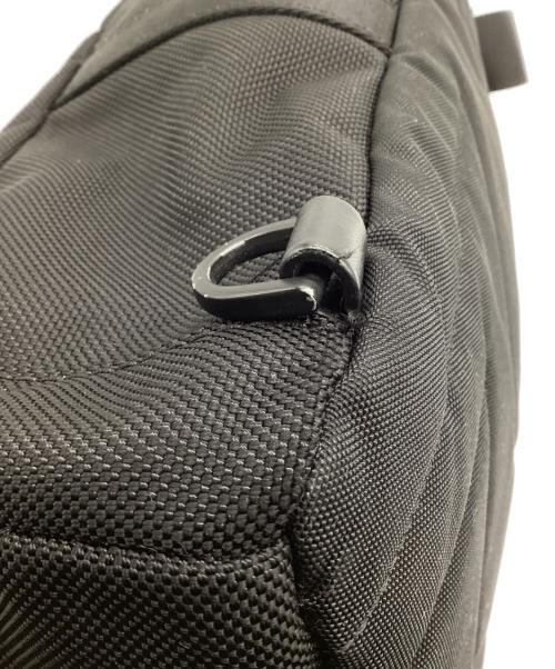 MICHAEL KORS（マイケルコース）MICHAEL KORS (マイケルコース) グレイソン スリングバッグ ブラックの古着・服飾アイテム