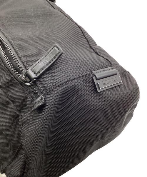 MICHAEL KORS（マイケルコース）MICHAEL KORS (マイケルコース) グレイソン スリングバッグ ブラックの古着・服飾アイテム