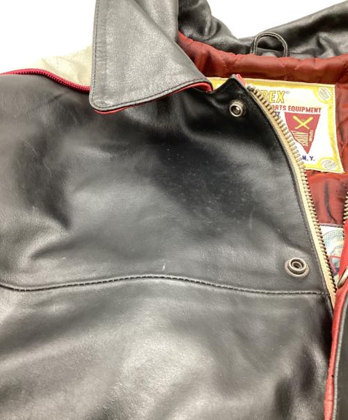 AVIREX VARSITY（アヴィレックスバーシティ）AVIREX VARSITY (アヴィレックスバーシティ) レザージャケット ブラック×レッド サイズ:Sの古着・服飾アイテム