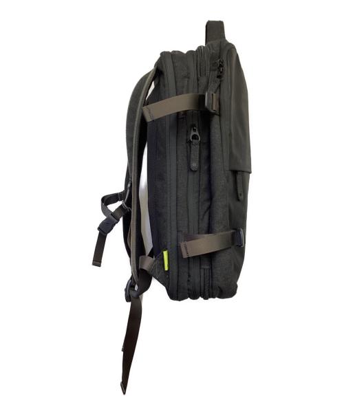 Incase（インケース）Incase (インケース) トラベルバッグパック グレーの古着・服飾アイテム