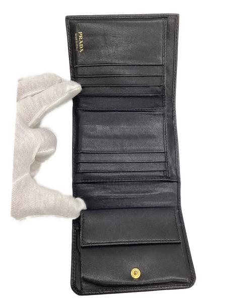PRADA（プラダ）PRADA (プラダ) 3つ折り財布 ブラックの古着・服飾アイテム