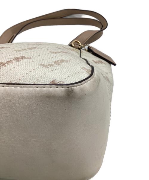 COACH（コーチ）COACH (コーチ) ホース アンド キャリッジ トート 27 ウィズ ホース アンド キャリッジ ドット プリント アイボリーの古着・服飾アイテム