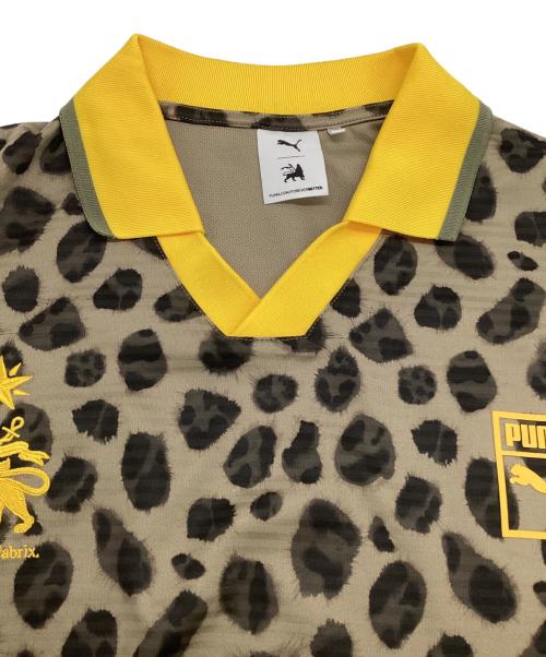 PUMA（プーマ）PUMA (プーマ) SASQUATCHfabrix. (サスクワッチファブリックス) 別注 SOCCER SHIRT（サッカーシャツ） ベージュ サイズ:Mの古着・服飾アイテム