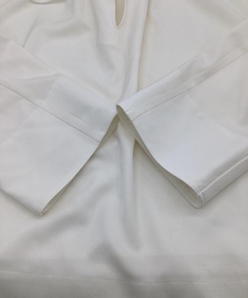 BALLSEY（ボールジィ）BALLSEY (ボールジィ) 2-wayストレッチタイ付きスタンドカラーブラウス アイボリー サイズ:36の古着・服飾アイテム