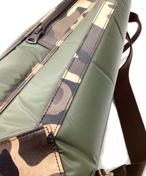 HUNTING WORLD（ハンティングワールド）HUNTING WORLD (ハンティングワールド) BATTUE CAMO（バチューカモ）2WAYヘルメットバッグ グリーン×ベージュの古着・服飾アイテム