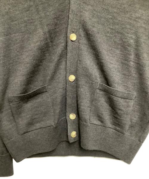 maison kitsune（メゾンキツネ）maison kitsune (メゾンキツネ) FOX HEAD PATCH CLASSIC CARDIGAN グレー サイズ:Sの古着・服飾アイテム