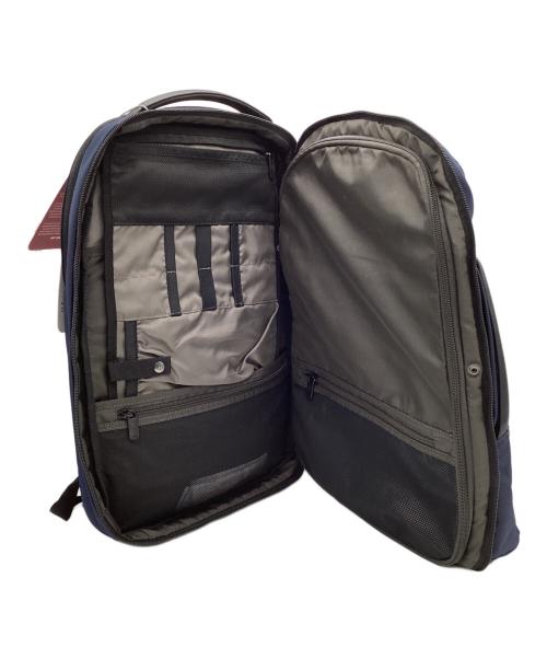 VICTORINOX（ビクトリノックス）VICTORINOX (ビクトリノックス) アルトモント プロフェッショナル デラックス トラベル ラップトップ バックパック ブルーの古着・服飾アイテム