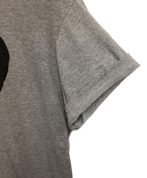 PLAY COMME des GARCONS（プレイコムデギャルソン）PLAY COMME des GARCONS (プレイコムデギャルソン) 半袖カットソー グレー サイズ:Mの古着・服飾アイテム