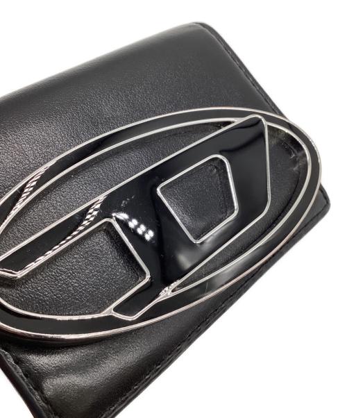 DIESEL（ディーゼル）DIESEL (ディーゼル) 1DR TRI FOLD COIN XS Ⅱ3つ折り財布 ブラックの古着・服飾アイテム
