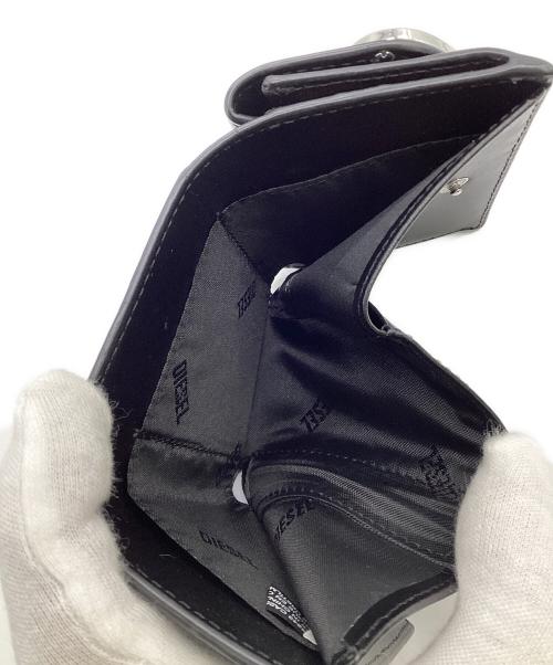 DIESEL（ディーゼル）DIESEL (ディーゼル) 1DR TRI FOLD COIN XS Ⅱ3つ折り財布 ブラックの古着・服飾アイテム