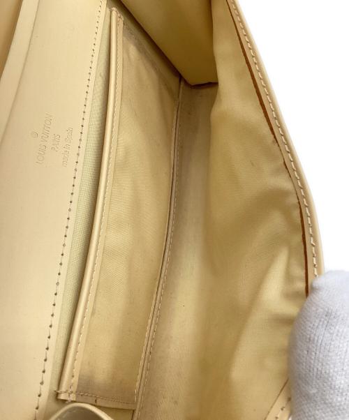 LOUIS VUITTON（ルイ ヴィトン）LOUIS VUITTON (ルイ ヴィトン) エピ オンフール ショルダーバッグ ヴァニラの古着・服飾アイテム
