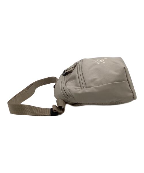 ARC'TERYX（アークテリクス）ARC'TERYX (アークテリクス) Mantis 2 Waist Pack（マンティス2 ウェストパック） アイボリーの古着・服飾アイテム
