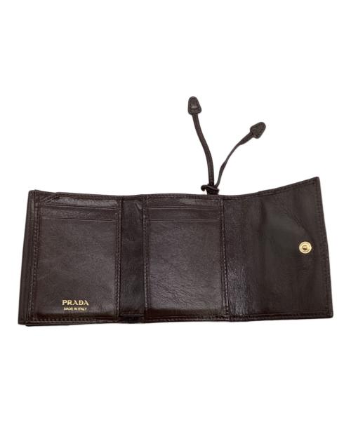 PRADA（プラダ）PRADA (プラダ) ソフトルックスレザー 3つ折り財布 ブラウンの古着・服飾アイテム