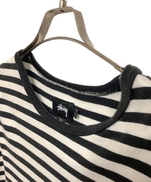 stussy（ステューシー）stussy (ステューシー) Tシャツ ホワイト×ブラック サイズ:Sの古着・服飾アイテム