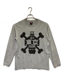 stussy（ステューシー）の古着「東京 BALLERS L/Sカットソー」｜グレー