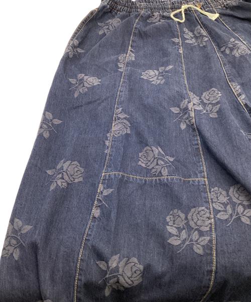 Needles（ニードルズ）Needles (ニードルズ) 8オンスデニム ローズ ジャガード ヒザデルパンツ（H.D. PANT） インディゴ サイズ:Sの古着・服飾アイテム