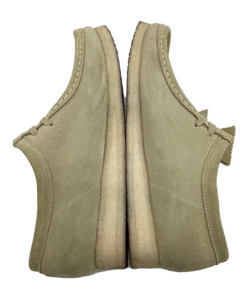 CLARKS ORIGINALS（クラークス オリジナルズ）CLARKS ORIGINALS (クラークス オリジナルズ) ワラビーシューズ ベージュ サイズ:UK8の古着・服飾アイテム