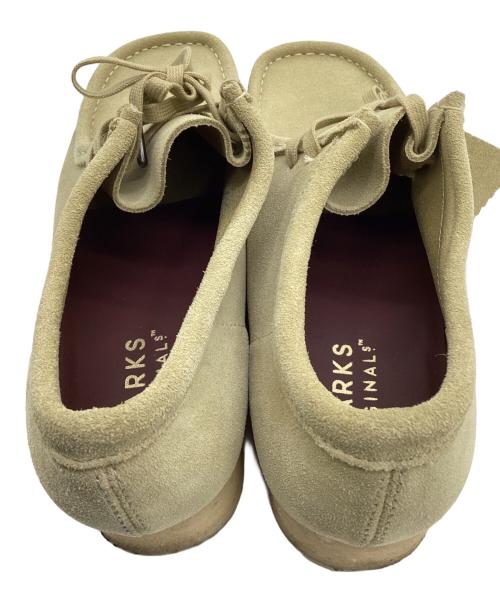 CLARKS ORIGINALS（クラークス オリジナルズ）CLARKS ORIGINALS (クラークス オリジナルズ) ワラビーシューズ ベージュ サイズ:UK8の古着・服飾アイテム