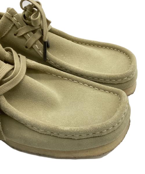 CLARKS ORIGINALS（クラークス オリジナルズ）CLARKS ORIGINALS (クラークス オリジナルズ) ワラビーシューズ ベージュ サイズ:UK8の古着・服飾アイテム