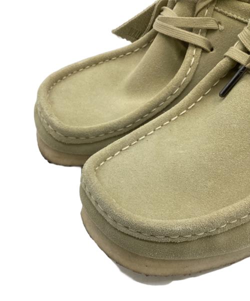 CLARKS ORIGINALS（クラークス オリジナルズ）CLARKS ORIGINALS (クラークス オリジナルズ) ワラビーシューズ ベージュ サイズ:UK8の古着・服飾アイテム