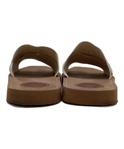 Chloe（クロエ）Chloe (クロエ) WOODY FLAT SLIDES（フラット ミュール） ブラウン×ベージュ サイズ:39の古着・服飾アイテム