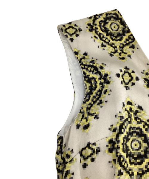 DRIES VAN NOTEN（ドリスヴァンノッテン）DRIES VAN NOTEN (ドリスヴァンノッテン) ノースリーブワンピース ベージュ サイズ:36の古着・服飾アイテム