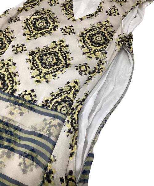 DRIES VAN NOTEN（ドリスヴァンノッテン）DRIES VAN NOTEN (ドリスヴァンノッテン) ノースリーブワンピース ベージュ サイズ:36の古着・服飾アイテム