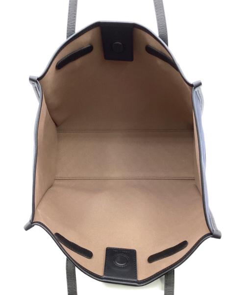 GIANNI CHIARINI（ジャンニ キアリーニ）GIANNI CHIARINI (ジャンニ キアリーニ) マルチェッラ M トートバッグ ネイビーの古着・服飾アイテム