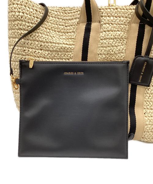CHARLES & KEITH（チャールズアンドキース）CHARLES & KEITH (チャールズアンドキース) ドルチェヴィータラフィアトートバッグ ベージュ×ブラックの古着・服飾アイテム