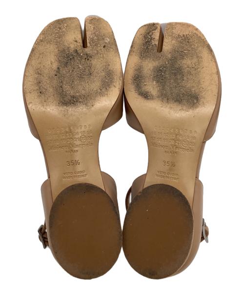 Maison Margiela（メゾンマルジェラ）Maison Margiela (メゾンマルジェラ) Tabi（タビ）アンクルストラップサンダル ブラウン サイズ:35.5の古着・服飾アイテム