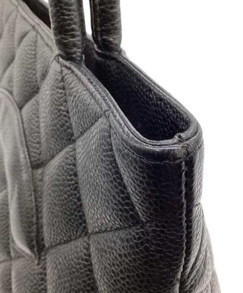 CHANEL（シャネル）CHANEL (シャネル) 復刻 マトラッセ キャビアスキン トートバッグ ブラックの古着・服飾アイテム