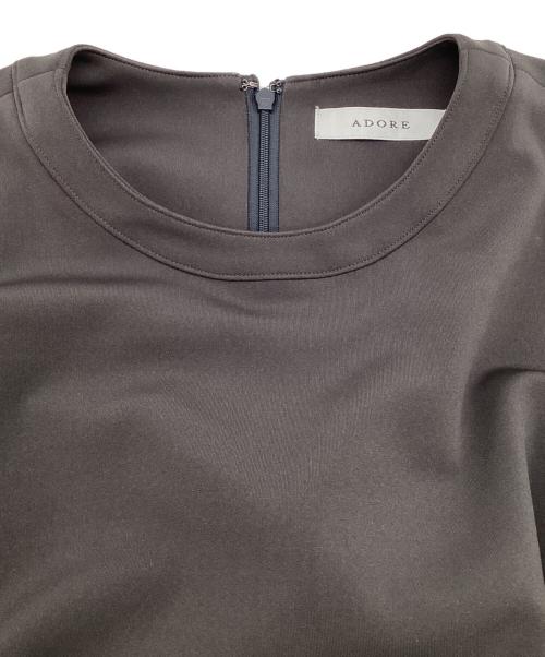 ADORE（アドーア）ADORE (アドーア) パウダリーダンボールワンピース グレー サイズ:38の古着・服飾アイテム