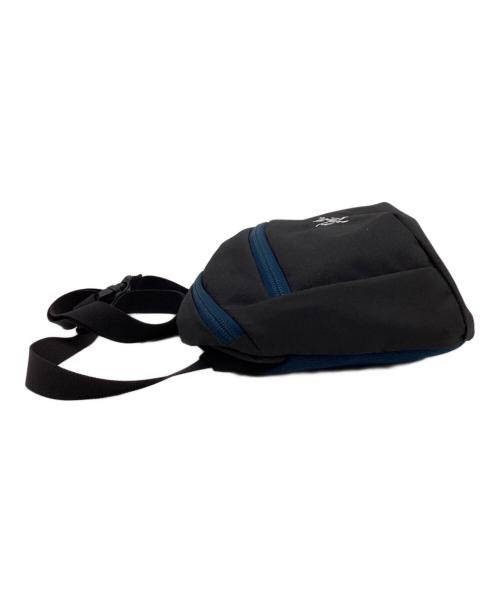 ARC'TERYX（アークテリクス）ARC'TERYX (アークテリクス) Mantis 2 Waist Pack（マンティス 2 ウエストパック） ブラック×ネイビーの古着・服飾アイテム
