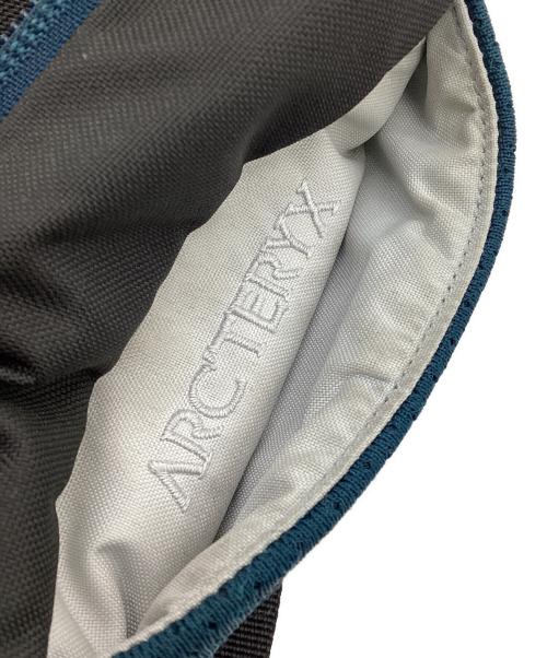 ARC'TERYX（アークテリクス）ARC'TERYX (アークテリクス) Mantis 2 Waist Pack（マンティス 2 ウエストパック） ブラック×ネイビーの古着・服飾アイテム