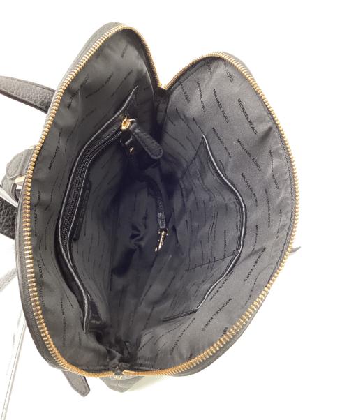 MICHAEL KORS（マイケルコース）MICHAEL KORS (マイケルコース) Rhea Zip Medium Slim Backpack（レア ジップ ミディアム スリム バックパック） ブラックの古着・服飾アイテム
