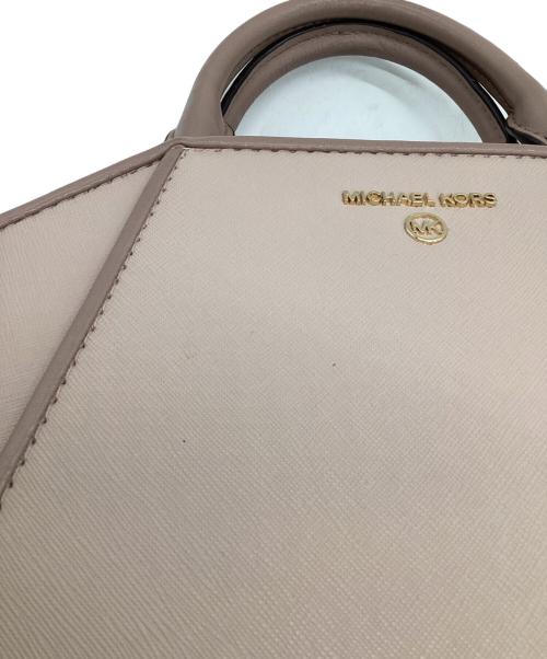 MICHAEL KORS（マイケルコース）MICHAEL KORS (マイケルコース) CLEO SMALL SAFFIANO LEATHER SATCHEL（クレオ スモール サフィアーノレザー サッチェル バッグ）2WAYバッグ ピンクの古着・服飾アイテム