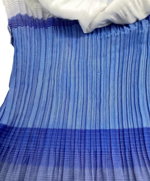 ISSEY MIYAKE FETE（イッセイミヤケフェット）ISSEY MIYAKE FETE (イッセイミヤケフェット) A-POC INSIDE プリーツワンピース ブルー サイズ:2の古着・服飾アイテム