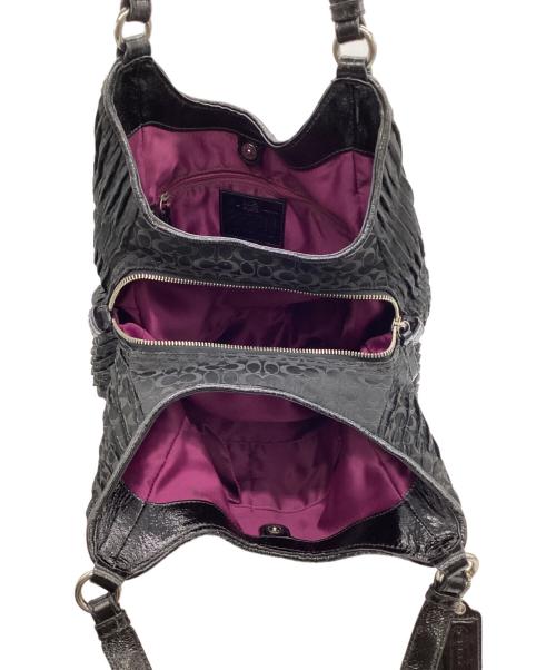 COACH（コーチ）COACH (コーチ) マディソン ギャザード シグネチャー ハンドバッグ ブラックの古着・服飾アイテム