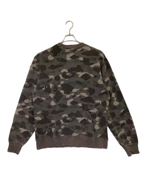 A BATHING APE（アベイシングエイプ）A BATHING APE (アベイシングエイプ) カモフラ柄 ダメージ加工スウェット グレー サイズ:XLの古着・服飾アイテム